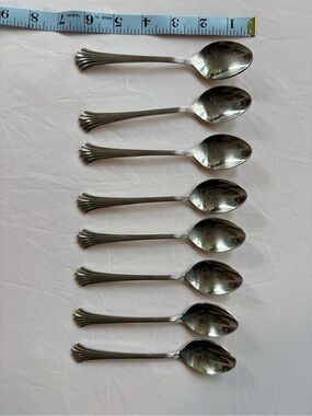 8 Vintage Wallace Spoons Discontinued Pattern Tiara